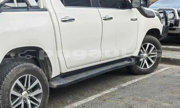 Buy Used Toyota Hiace Other Car in Alotau in Milne Bay Buy Used Toyota Hiace Other Car in Alotau in Milne Bay