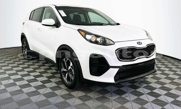 Acheter Occasion Voiture Kia Sportage Blanc à Ambunti, East Sepik Acheter Occasion Voiture Kia Sportage Blanc à Ambunti, East Sepik