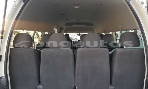 Buy Used Toyota Hiace White Car in Port Moresby in National Capital District Buy Used Toyota Hiace White Car in Port Moresby in National Capital District