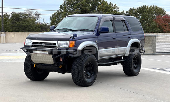 Acheter Occasion Voiture Toyota Hilux Surf Bleu à Port Moresby, National Capital District Acheter Occasion Voiture Toyota Hilux Surf Bleu à Port Moresby, National Capital District