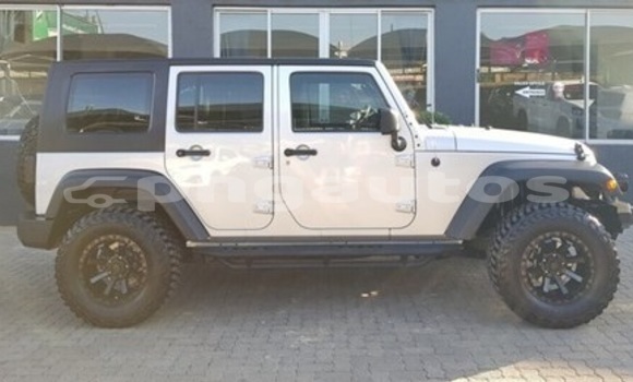 Buy Used Jeep Wrangler Silver Car in Madang in Madang Buy Used Jeep Wrangler Silver Car in Madang in Madang