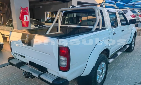 Buy Used Nissan NP 300 White Car in Mendi in Southern Highlands Buy Used Nissan NP 300 White Car in Mendi in Southern Highlands
