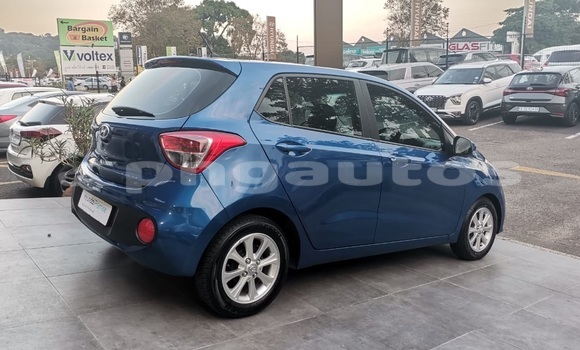 Buy Used Hyundai i10 Blue Car in Port Moresby in National Capital District Buy Used Hyundai i10 Blue Car in Port Moresby in National Capital District