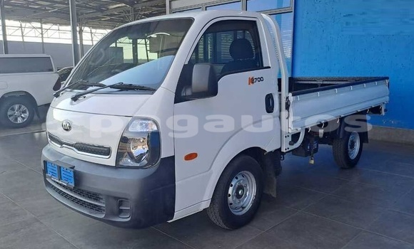 Buy Used Kia K7 White Car in Mendi in Southern Highlands Buy Used Kia K7 White Car in Mendi in Southern Highlands