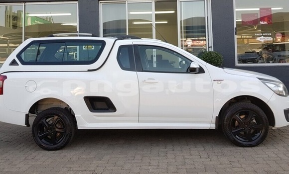 Buy Used Chevrolet SS White Car in Lae in Morobe Buy Used Chevrolet SS White Car in Lae in Morobe