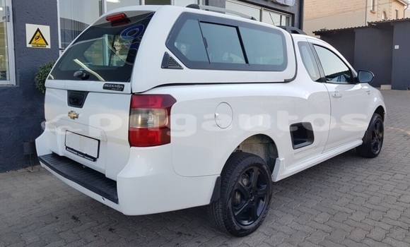 Buy Used Chevrolet SS White Car in Lae in Morobe Buy Used Chevrolet SS White Car in Lae in Morobe