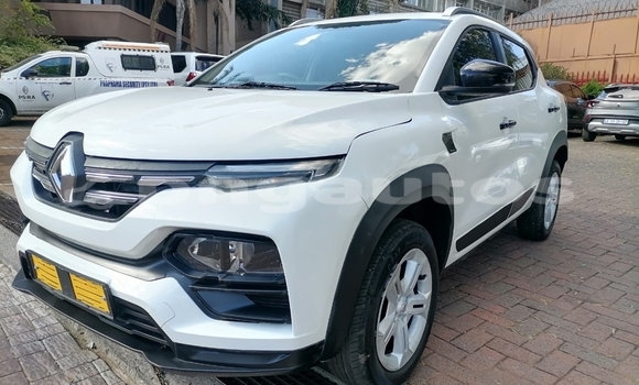 Buy Used Renault KWID White Car in Madang in Madang Buy Used Renault KWID White Car in Madang in Madang