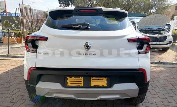 Buy Used Renault KWID White Car in Madang in Madang Buy Used Renault KWID White Car in Madang in Madang