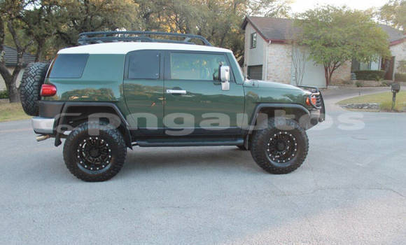 Buy Used Toyota FJ Cruiser Green Car in Lae in Morobe Buy Used Toyota FJ Cruiser Green Car in Lae in Morobe