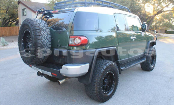 Buy Used Toyota FJ Cruiser Green Car in Lae in Morobe Buy Used Toyota FJ Cruiser Green Car in Lae in Morobe