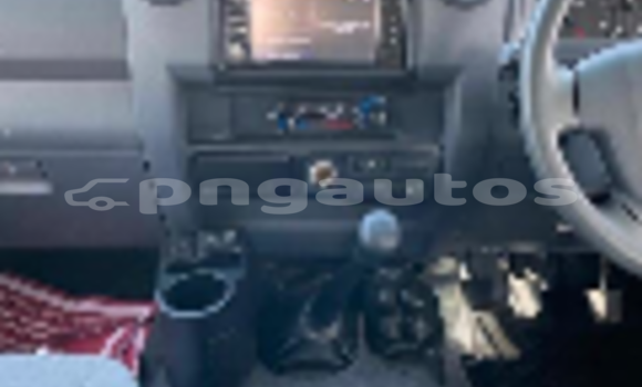 Acheter Occasion Voiture Toyota Land Cruiser Noir à Kimbe, West New Britain Acheter Occasion Voiture Toyota Land Cruiser Noir à Kimbe, West New Britain