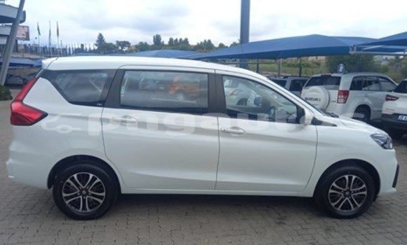 Buy Used Suzuki Ertiga White Car in Lae in Morobe Buy Used Suzuki Ertiga White Car in Lae in Morobe
