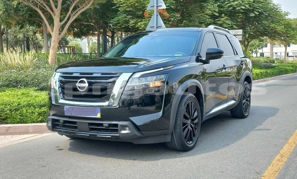 Buy Used Nissan Pathfinder Black Car in Madang in Madang