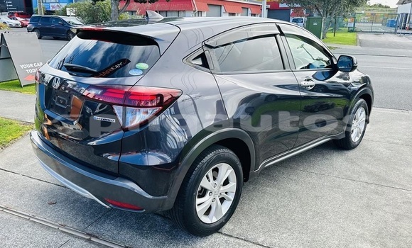 Buy Used Honda Vezel Blue Car in Buka Town in Autonomous Region of Bougainville Buy Used Honda Vezel Blue Car in Buka Town in Autonomous Region of Bougainville