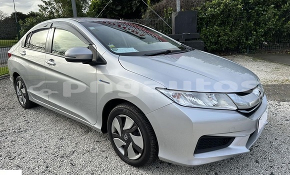 Buy Used Honda Grace Silver Car in Mapona in Milne Bay Buy Used Honda Grace Silver Car in Mapona in Milne Bay