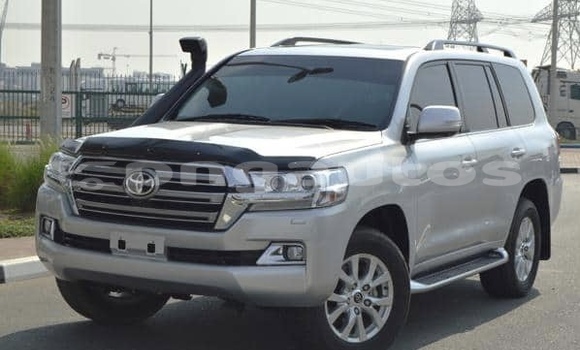 Acheter Occasion Voiture Toyota Land Cruiser Gris à Wewak, East Sepik Acheter Occasion Voiture Toyota Land Cruiser Gris à Wewak, East Sepik