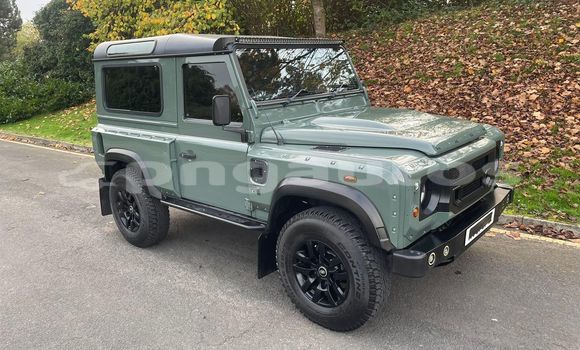 Buy Used Land Rover Defender Green Car in Port Moresby in National Capital District Buy Used Land Rover Defender Green Car in Port Moresby in National Capital District