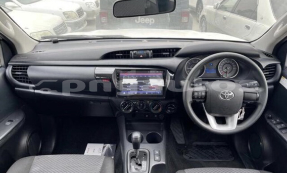 Acheter Occasion Voiture Toyota Hiluxe Revo Blanc à Port Moresby, National Capital District Acheter Occasion Voiture Toyota Hiluxe Revo Blanc à Port Moresby, National Capital District