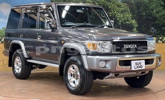 Buy Used Toyota Land Cruiser Black Car in Wau in Morobe Buy Used Toyota Land Cruiser Black Car in Wau in Morobe
