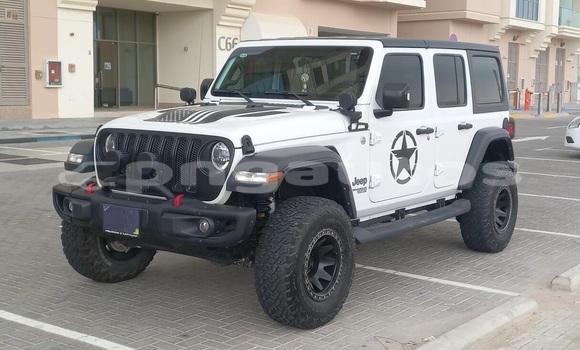 Buy Used Jeep Wrangler White Car in Madang in Madang Buy Used Jeep Wrangler White Car in Madang in Madang