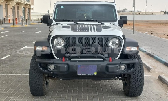 Buy Used Jeep Wrangler White Car in Madang in Madang Buy Used Jeep Wrangler White Car in Madang in Madang