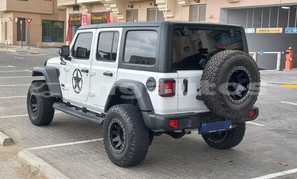 Buy Used Jeep Wrangler White Car in Madang in Madang Buy Used Jeep Wrangler White Car in Madang in Madang