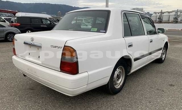 Acheter Occasion Voiture Toyota Comfort Blanc à Port Moresby, National Capital District Acheter Occasion Voiture Toyota Comfort Blanc à Port Moresby, National Capital District