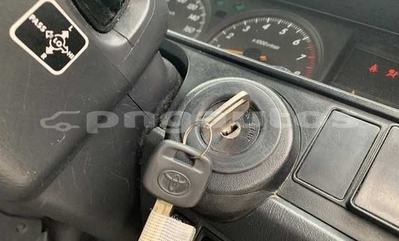 Acheter Occasion Voiture Toyota Comfort Blanc à Port Moresby, National Capital District Acheter Occasion Voiture Toyota Comfort Blanc à Port Moresby, National Capital District