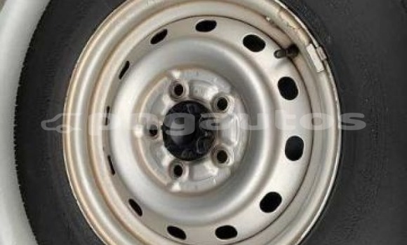 Acheter Occasion Voiture Toyota Comfort Blanc à Port Moresby, National Capital District Acheter Occasion Voiture Toyota Comfort Blanc à Port Moresby, National Capital District