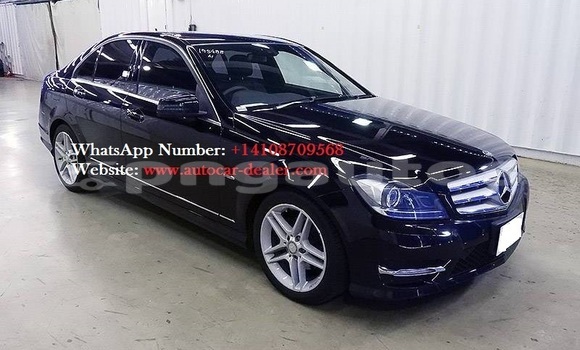Buy Used Mercedes-Benz C-klasse Other Car in Port Moresby in National Capital District Buy Used Mercedes-Benz C-klasse Other Car in Port Moresby in National Capital District