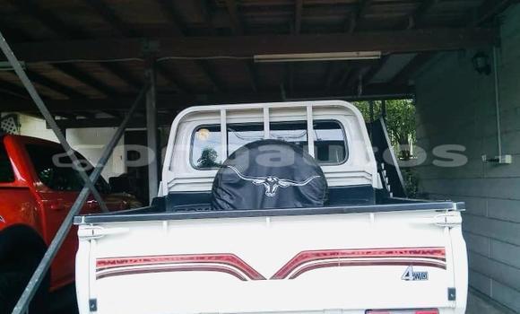 Buy Used Toyota Land Cruiser White Car in Port Moresby in National Capital District Buy Used Toyota Land Cruiser White Car in Port Moresby in National Capital District