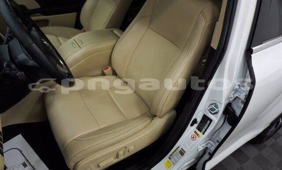 Acheter Occasion Voiture Toyota Highlander Blanc à Ambunti, East Sepik Acheter Occasion Voiture Toyota Highlander Blanc à Ambunti, East Sepik