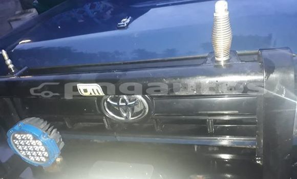 Acheter Occasion Voiture Toyota Land Cruiser Bleu à Port Moresby, National Capital District Acheter Occasion Voiture Toyota Land Cruiser Bleu à Port Moresby, National Capital District