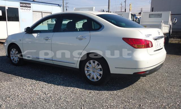 Buy Used Nissan Bluebird White Car in Port Moresby in National Capital District Buy Used Nissan Bluebird White Car in Port Moresby in National Capital District