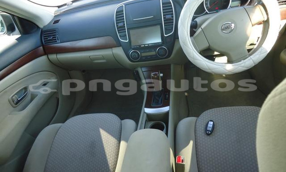 Buy Used Nissan Bluebird White Car in Port Moresby in National Capital District Buy Used Nissan Bluebird White Car in Port Moresby in National Capital District