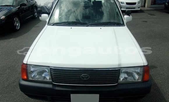Buy Used Toyota Comfort White Car in Port Moresby in National Capital District Buy Used Toyota Comfort White Car in Port Moresby in National Capital District