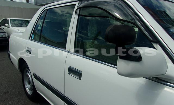 Buy Used Toyota Comfort White Car in Port Moresby in National Capital District Buy Used Toyota Comfort White Car in Port Moresby in National Capital District