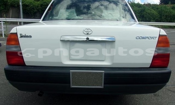 Buy Used Toyota Comfort White Car in Port Moresby in National Capital District Buy Used Toyota Comfort White Car in Port Moresby in National Capital District