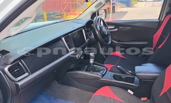 Acheter Occasion Voiture Mazda BT50 Blanc à Lae, Morobe Acheter Occasion Voiture Mazda BT50 Blanc à Lae, Morobe