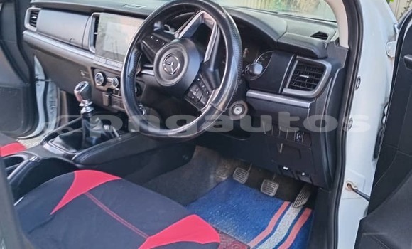 Acheter Occasion Voiture Mazda BT50 Blanc à Lae, Morobe Acheter Occasion Voiture Mazda BT50 Blanc à Lae, Morobe