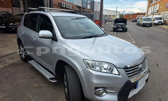 Buy Used Toyota RAV4 White Car in Lae in Morobe
