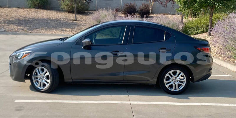 Big with watermark toyota yaris national capital district port moresby 7844