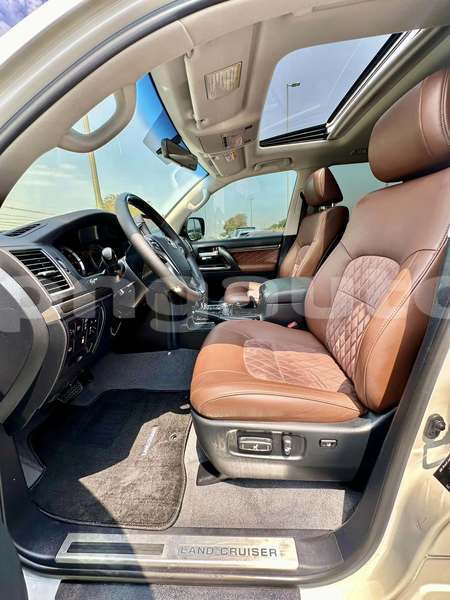 Big with watermark toyota land cruiser morobe lae 7851