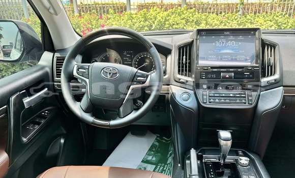 Buy Used Toyota Land Cruiser White Car in Lae in Morobe Buy Used Toyota Land Cruiser White Car in Lae in Morobe