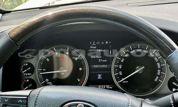 Buy Used Toyota Land Cruiser White Car in Lae in Morobe Buy Used Toyota Land Cruiser White Car in Lae in Morobe