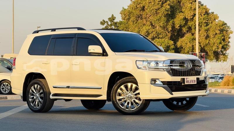 Big with watermark toyota land cruiser enga import dubai 7854