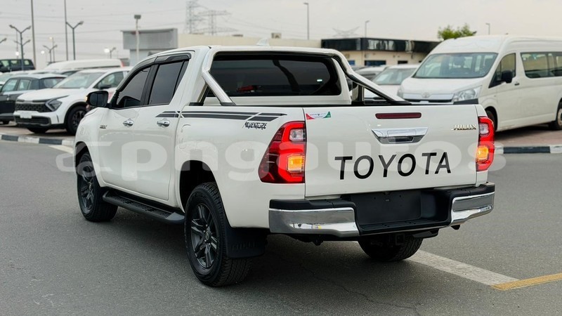 Big with watermark toyota hiluxe revo enga import dubai 7858