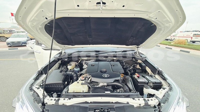 Big with watermark toyota hiluxe revo enga import dubai 7858