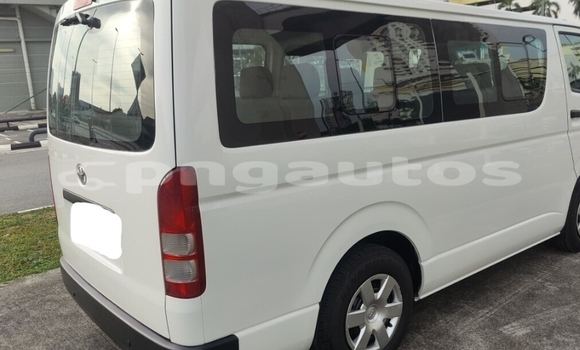 Acheter Occasion Voiture Toyota Hiace Blanc à Arufa, Western Highlands Acheter Occasion Voiture Toyota Hiace Blanc à Arufa, Western Highlands
