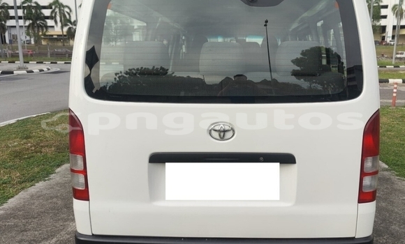 Acheter Occasion Voiture Toyota Hiace Blanc à Arufa, Western Highlands Acheter Occasion Voiture Toyota Hiace Blanc à Arufa, Western Highlands
